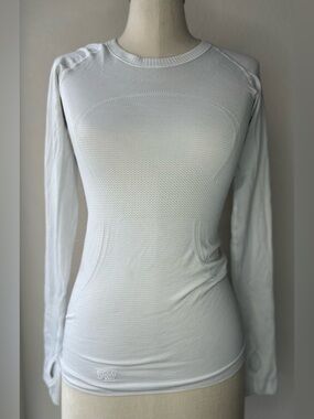 Lululemon Women’s Swiftly Tech Long Sleeve Crew